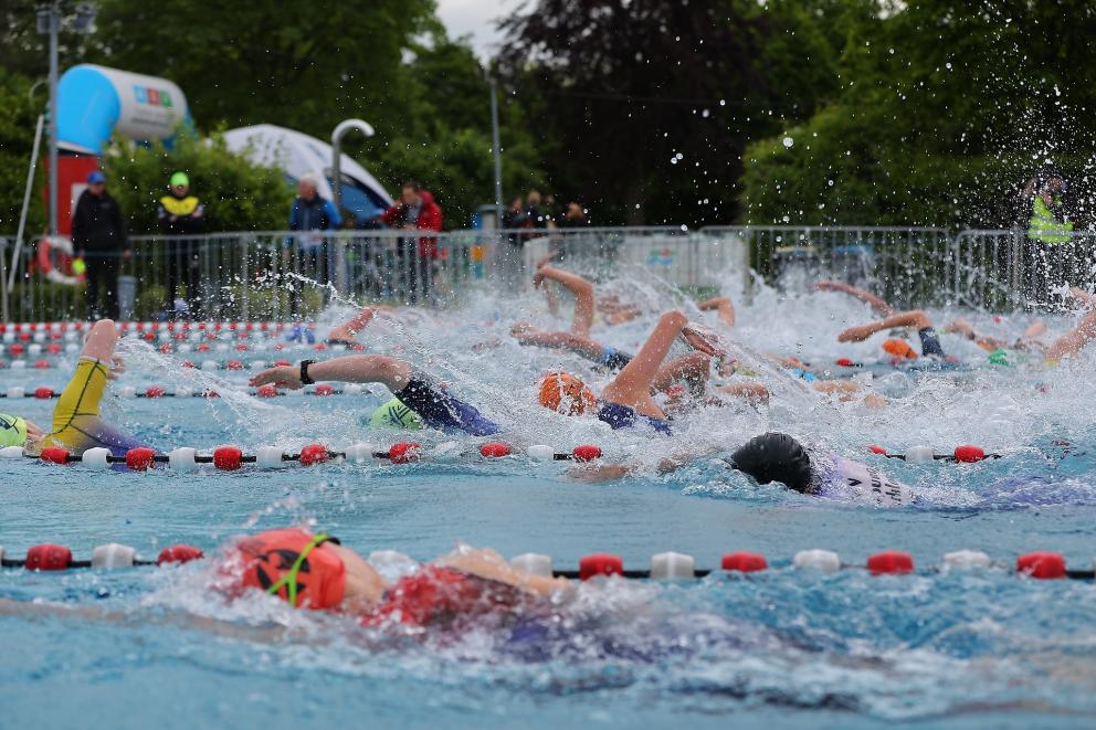 NWC Drensteinfurt Schwimmen. Der NRWTV Zielbogen schon in Sichtweite. Foto von Jan Rockahr. Drensteinfurt 2026