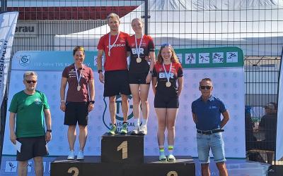 4 von den 6 Landesmeister*innen auf dem Siegerpodest der Sprintdistanz in Kamen 2026